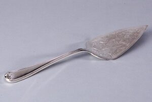 Cake Server - Silver