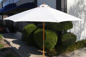9' Market Umbrella -White