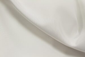 Vantage Line - White