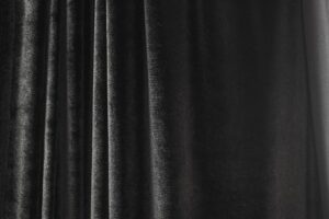 Velvet - Black