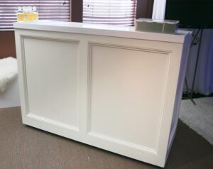 Wood Bar 5' (Equipped With Full Bartender Working Station)